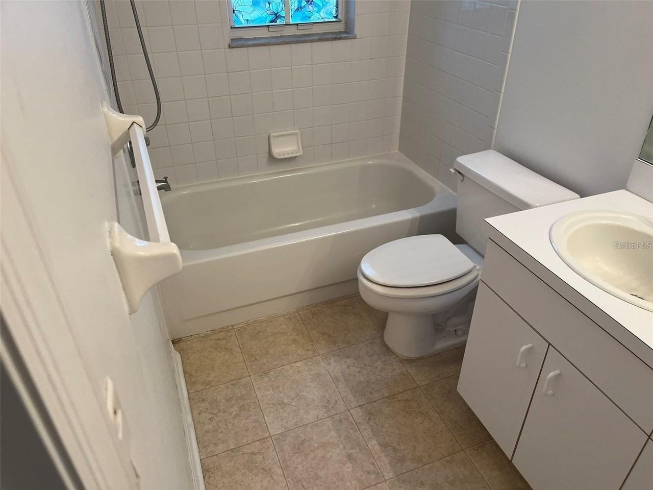5316 Cottonwood Tree Cir - Photo 2 of 9