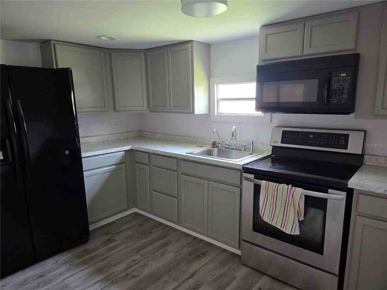 6240 Connecticut St - Photo 7 of 14