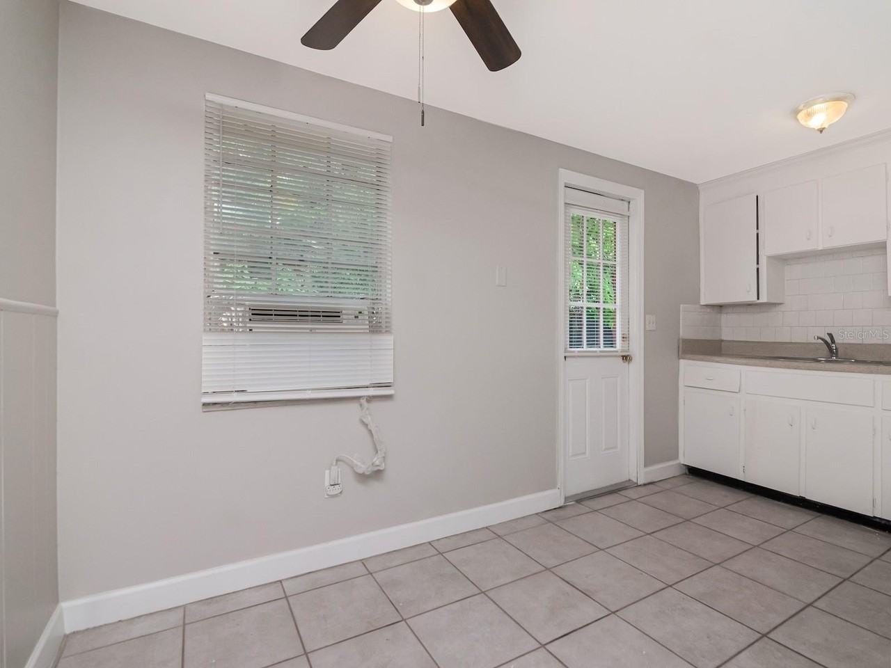 104 Karde Ln #A - Photo 7 of 25