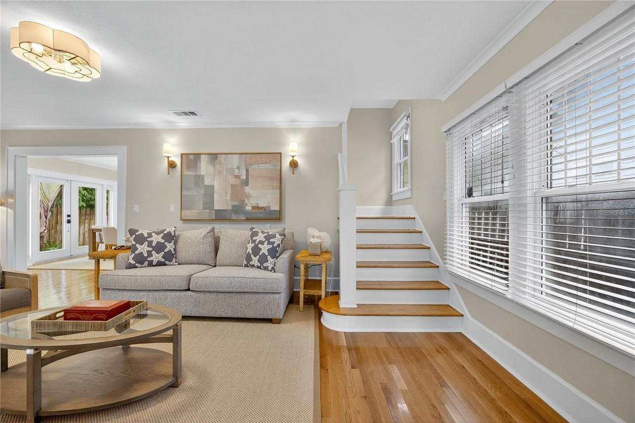 221 13th Ave Ne - Photo 7 of 50