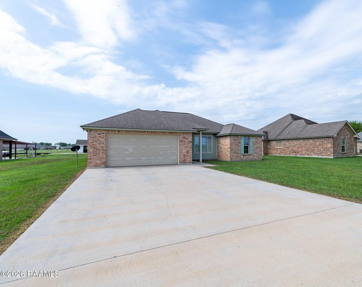 468 Montgomery Rd - Photo 2 of 25