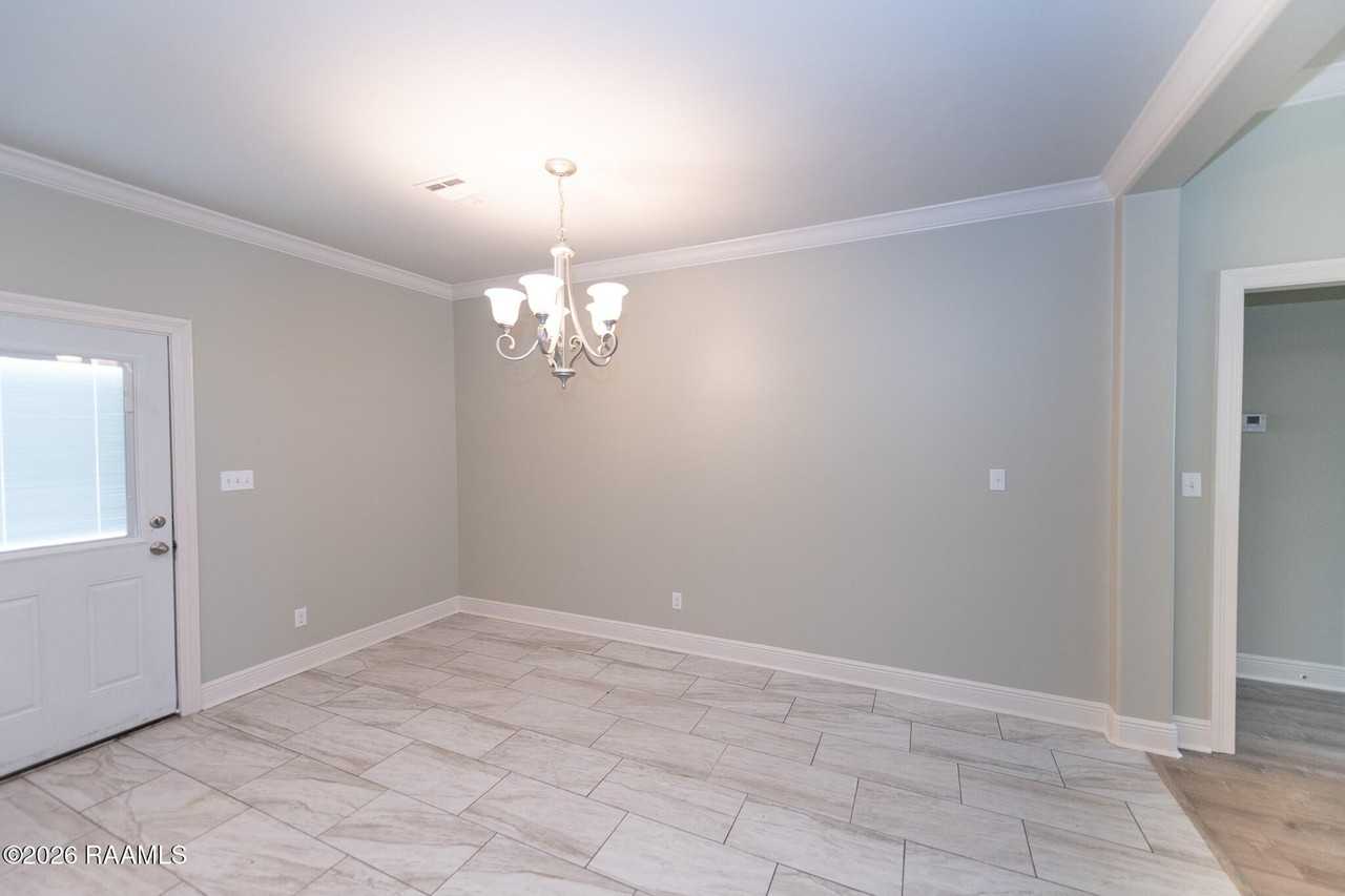 468 Montgomery Rd - Photo 7 of 25
