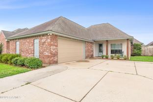 110 Olivewood Dr - Photo 1 of 1