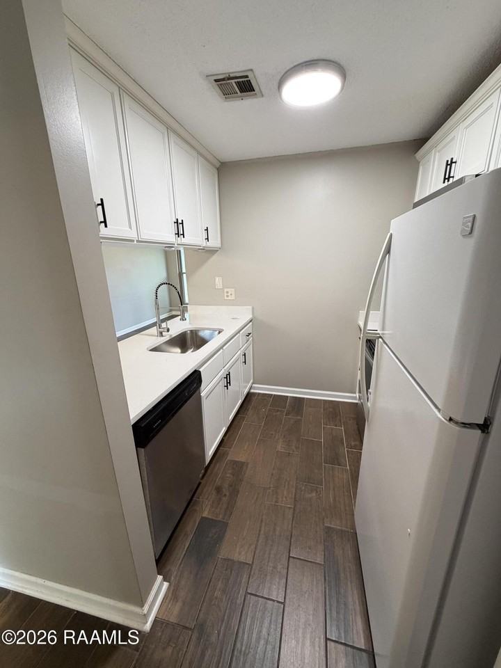 202 Long Plantation Blvd #F - Photo 5 of 14
