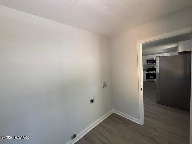 8447 S Parkland Dr - Photo 7 of 17