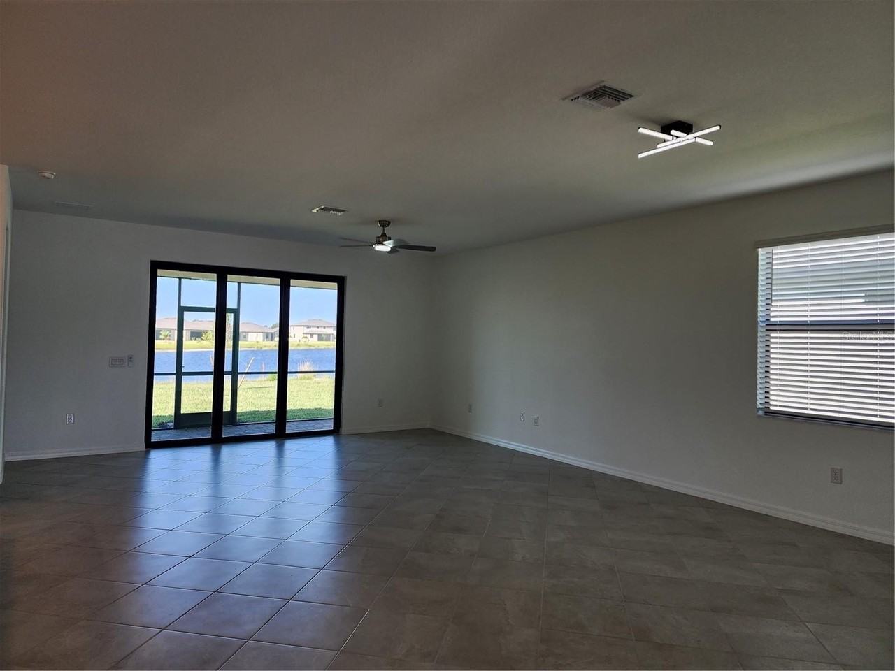 14632 Palamos Cir - Photo 5 of 25