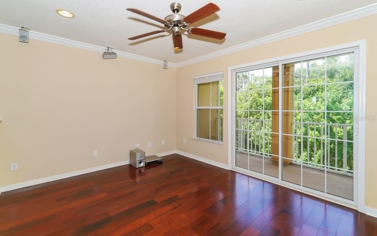 7339 Black Walnut Way - Photo 2 of 27