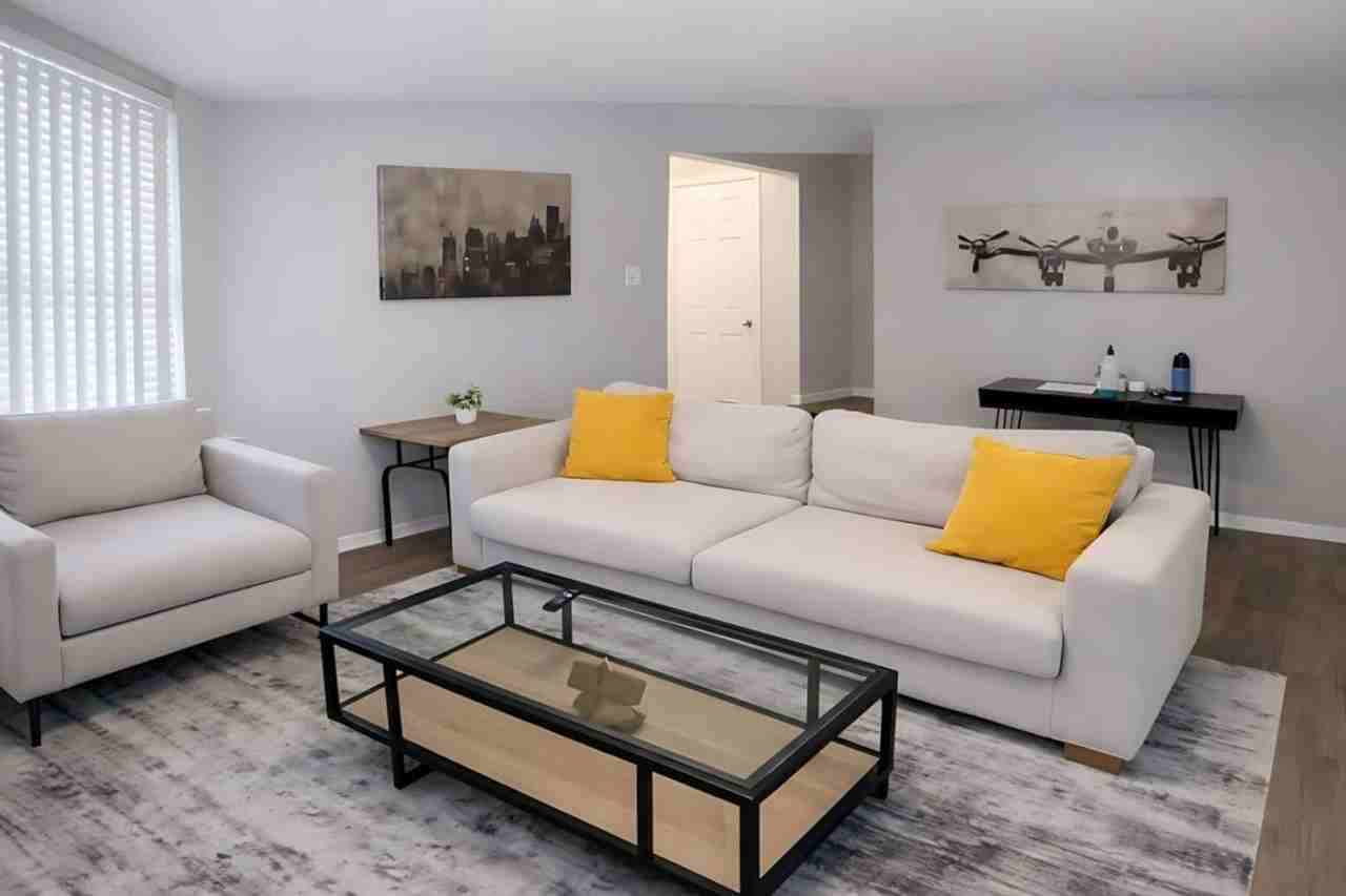 3013 Northridge Dr #1579213P - Photo 3 of 25