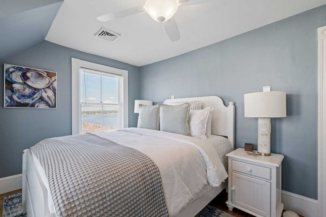 126 Broadway #1589248P - Photo 3 of 50