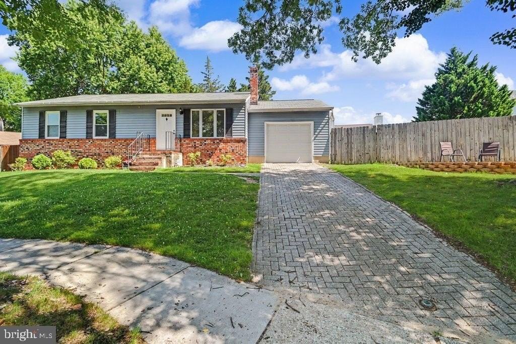 7804 Stafford Hill Ct - Photo 2 of 21
