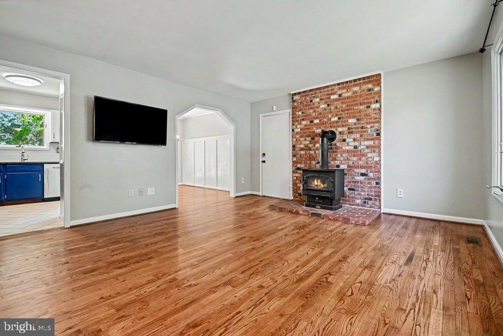 7804 Stafford Hill Ct - Photo 3 of 21