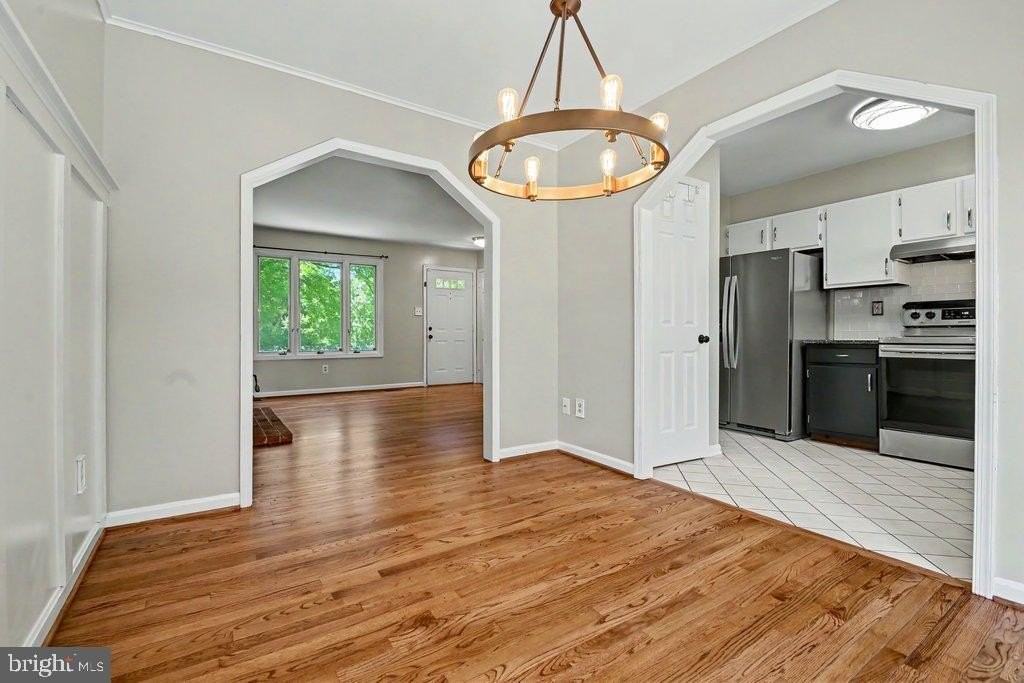 7804 Stafford Hill Ct - Photo 5 of 21