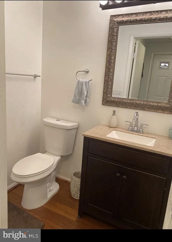 7881 Tyson Oaks Cir - Photo 4 of 12