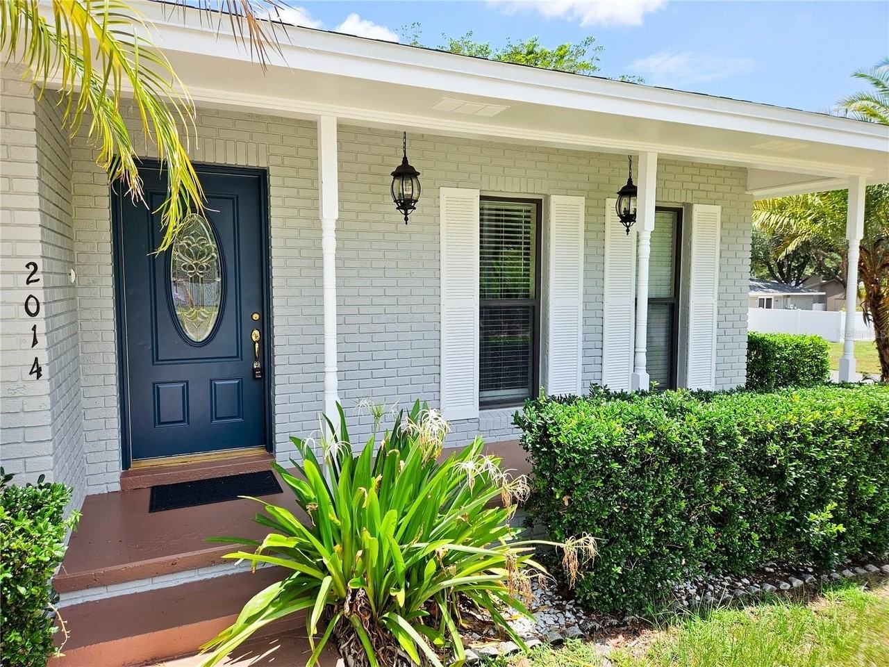2014 Charnes Dr - Photo 2 of 16
