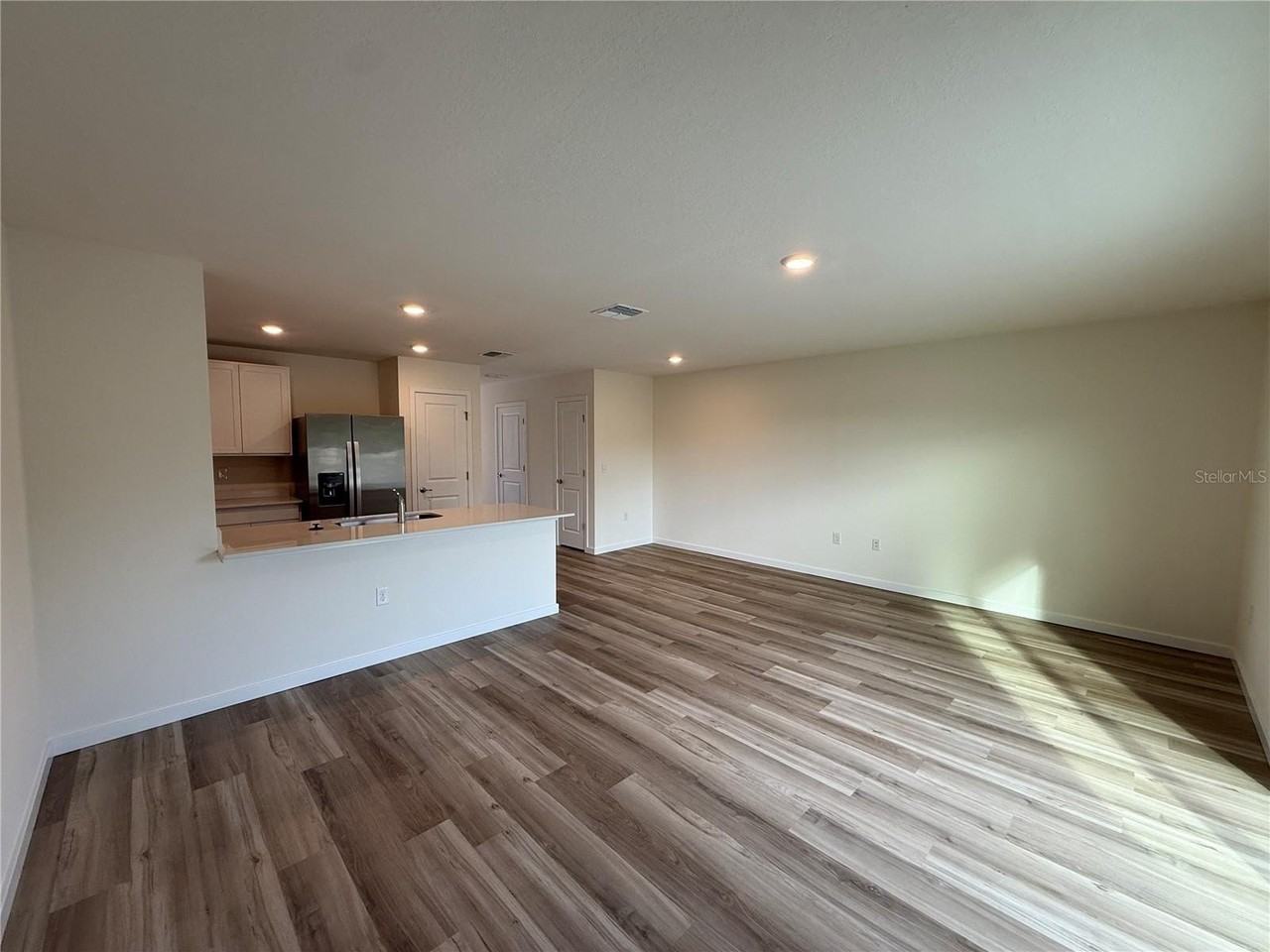 6524 Sw 82nd Loop - Photo 5 of 33