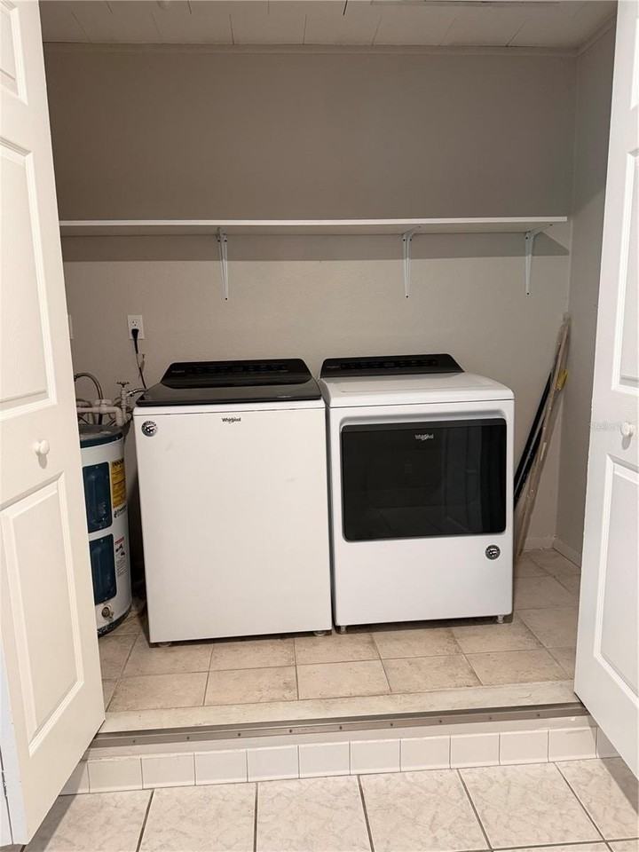 2419 Wells Ave - Photo 5 of 25
