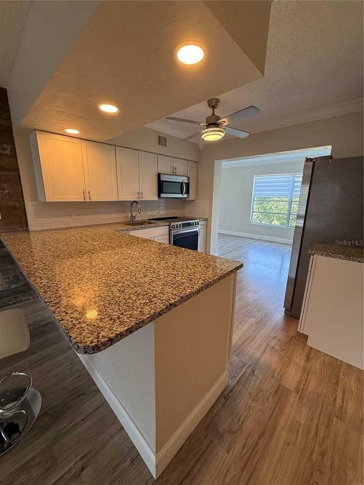 2428 Columbia Dr #68 - Photo 6 of 29