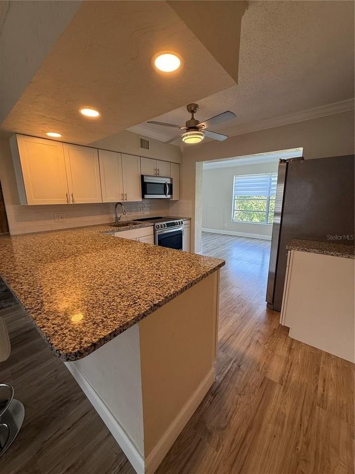 2428 Columbia Dr #68 - Photo 7 of 29