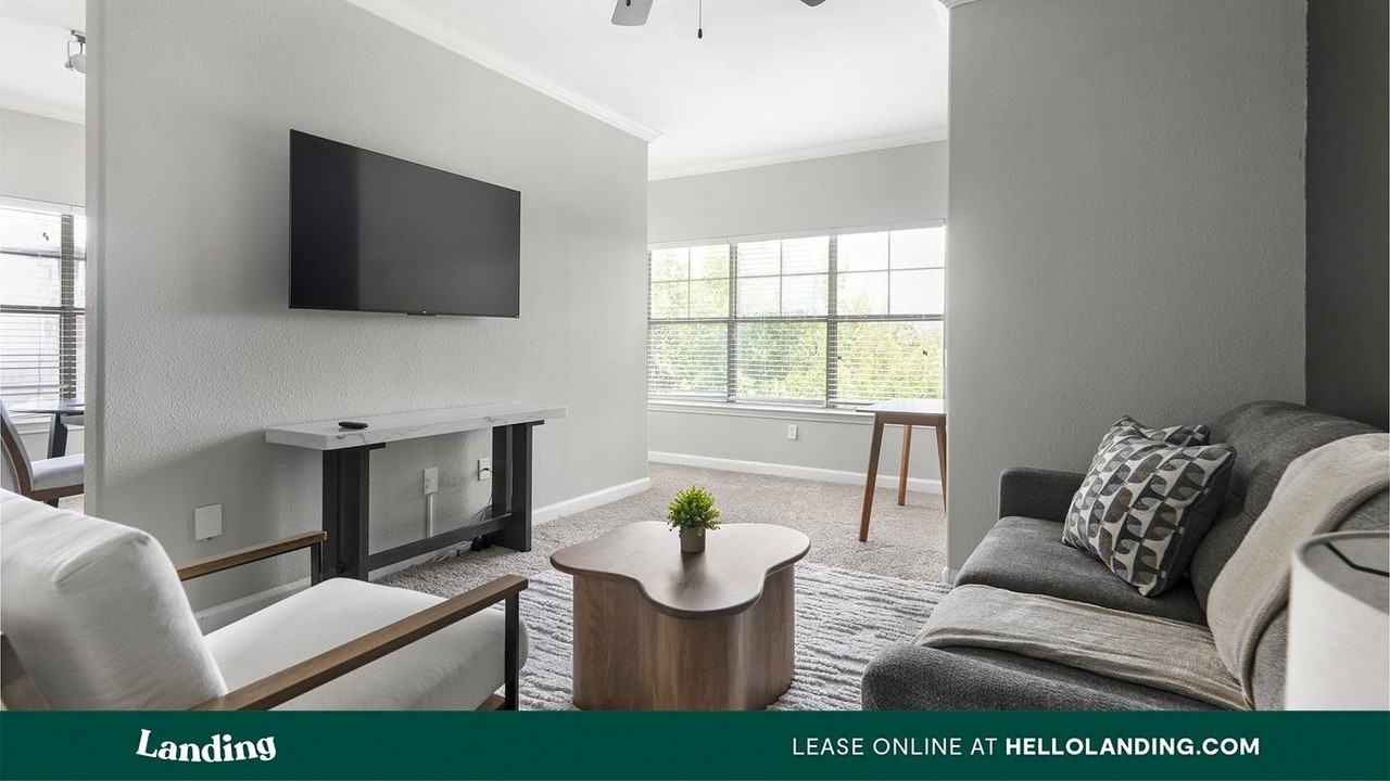 6500 Champion Grandview Way - Photo 4 of 50