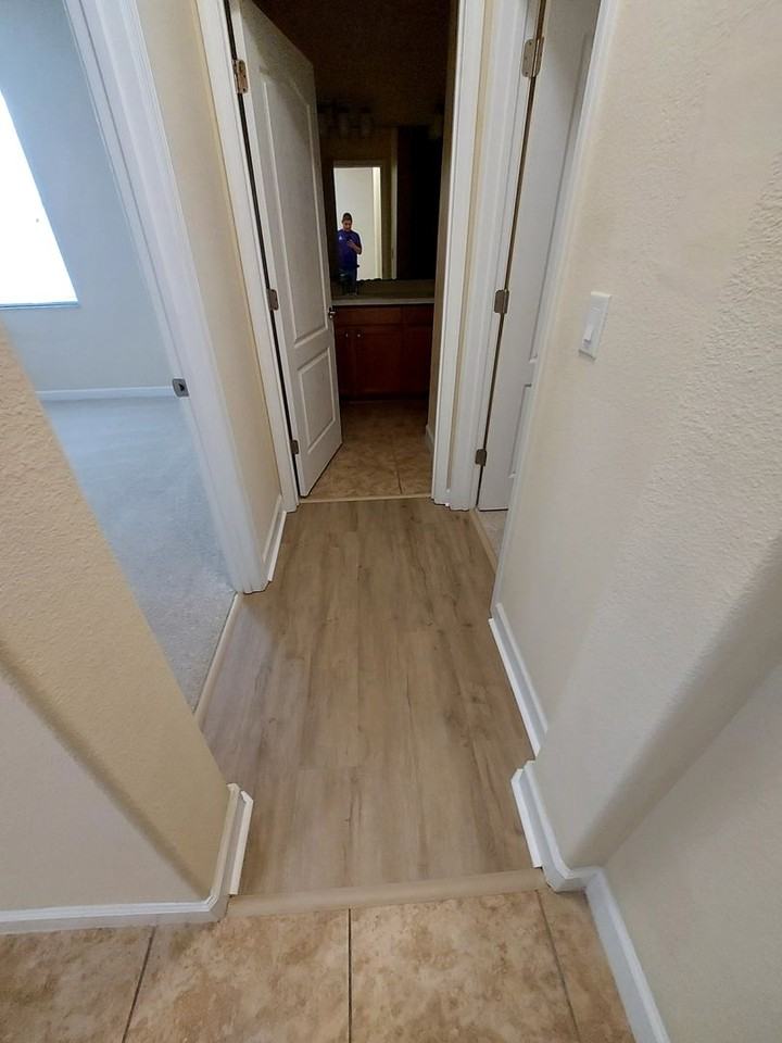 6042 Sunset Isle Dr - Photo 2 of 24