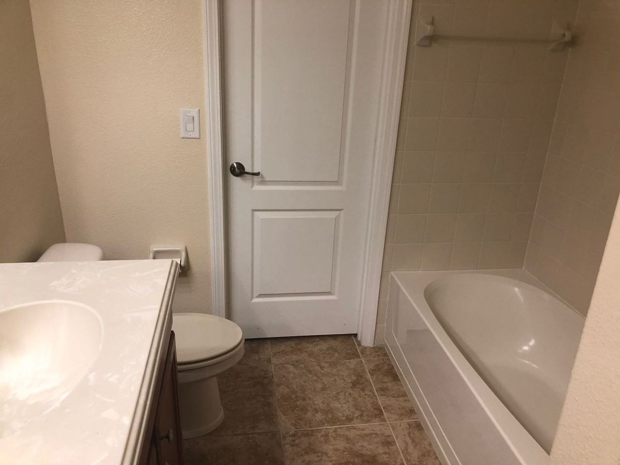 6042 Sunset Isle Dr - Photo 6 of 24