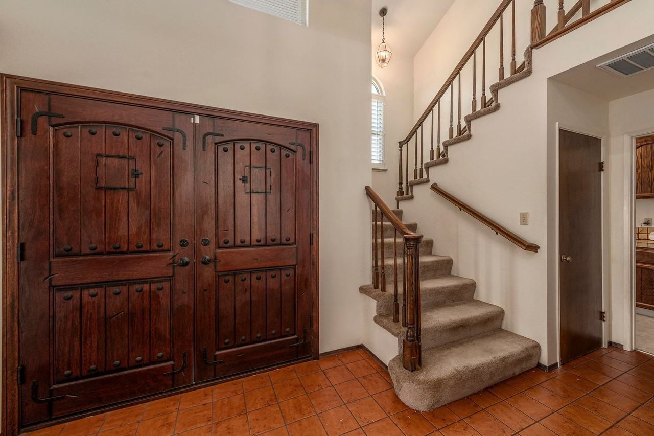 146 Mountain View Ave - Photo 5 of 31