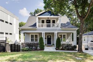 featured image of 607 Lee St