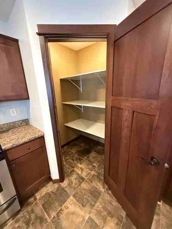 1233 17th Ave S Apt D - Photo 5 of 20
