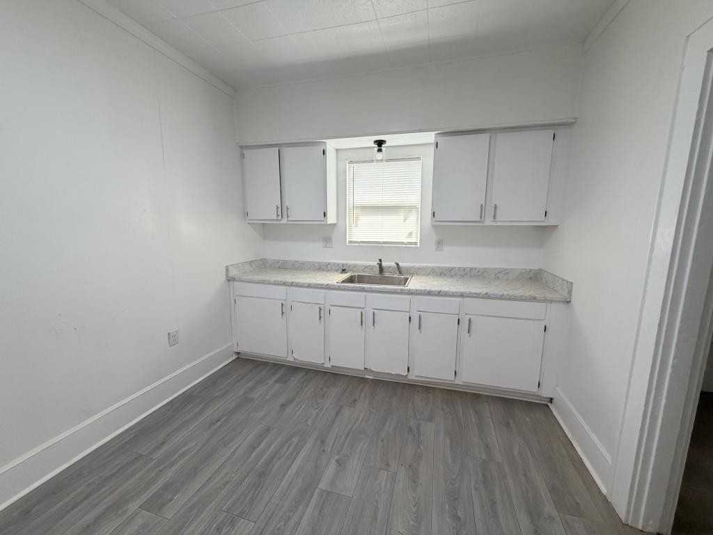2115 Avenue F - Photo 5 of 12