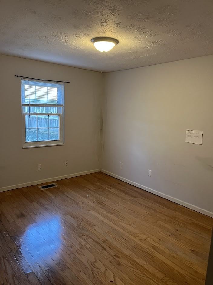 1546 Brookfield Ln #1546 - Photo 5 of 7
