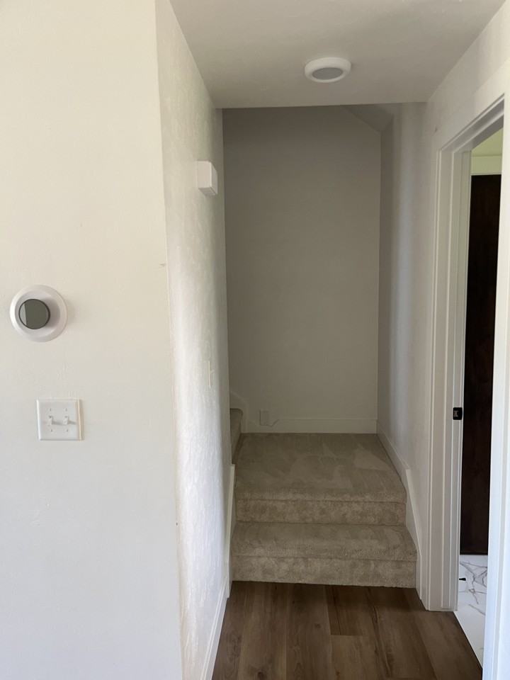 800 Glenhaven Ln - Photo 2 of 10