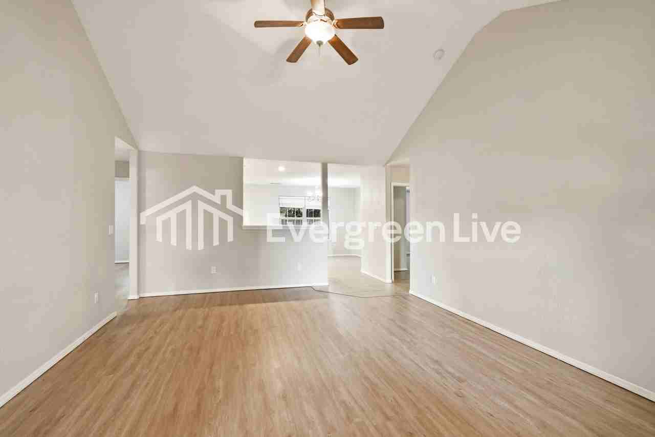 580 N Country Farm Rd - Photo 3 of 15