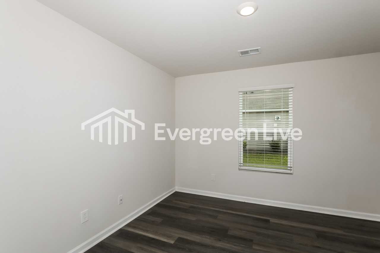 1181 Ridgeford Dr - Photo 7 of 15