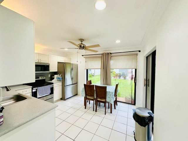 5077 Forsythia Street - Photo 4 of 8