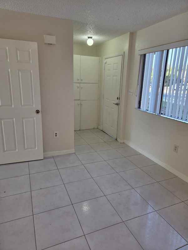 4739 Sisson Rd - Photo 6 of 23