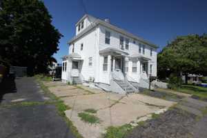 featured image of 23 Saxon St