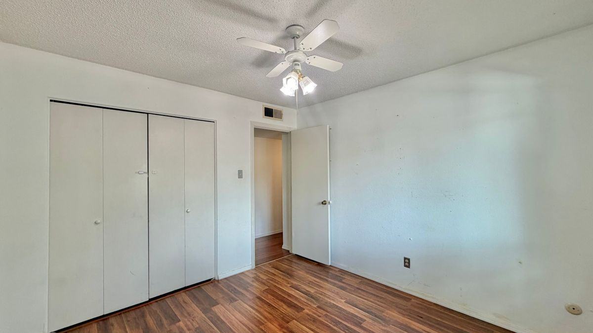 12205 Brentwood Hills Blvd Ne - Photo 3 of 12