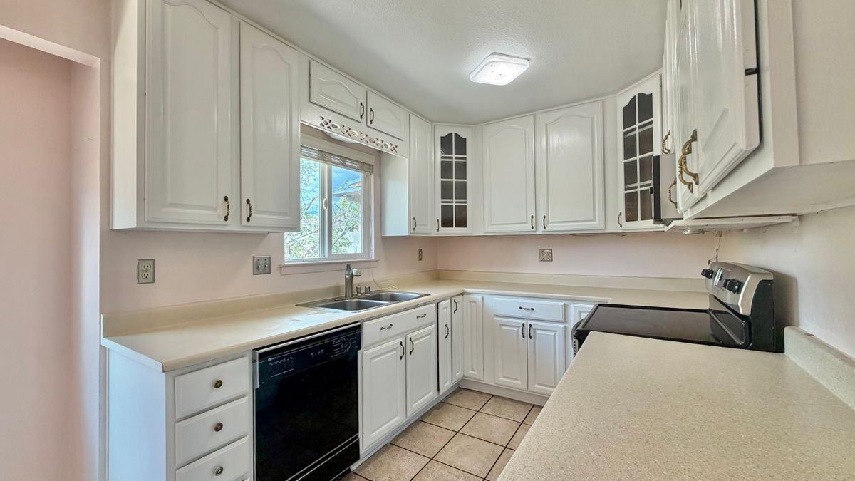 12205 Brentwood Hills Blvd Ne - Photo 4 of 12