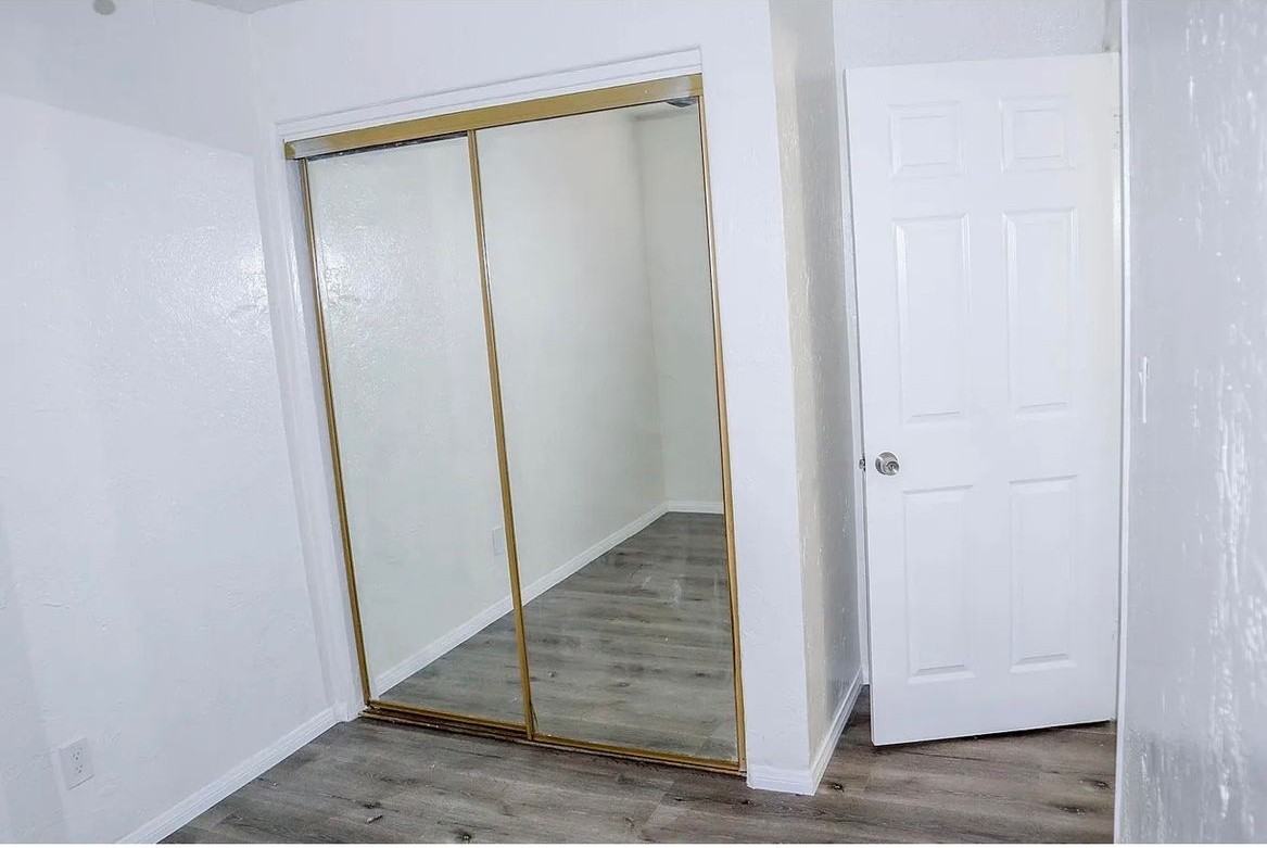382 Vance St - Photo 6 of 7