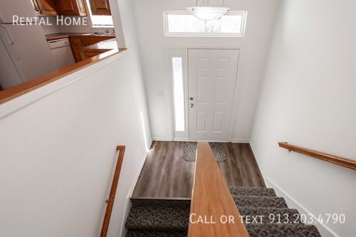 5905 Brittany St - Photo 5 of 24