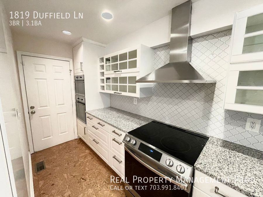 1819 Duffield Ln - Photo 3 of 28