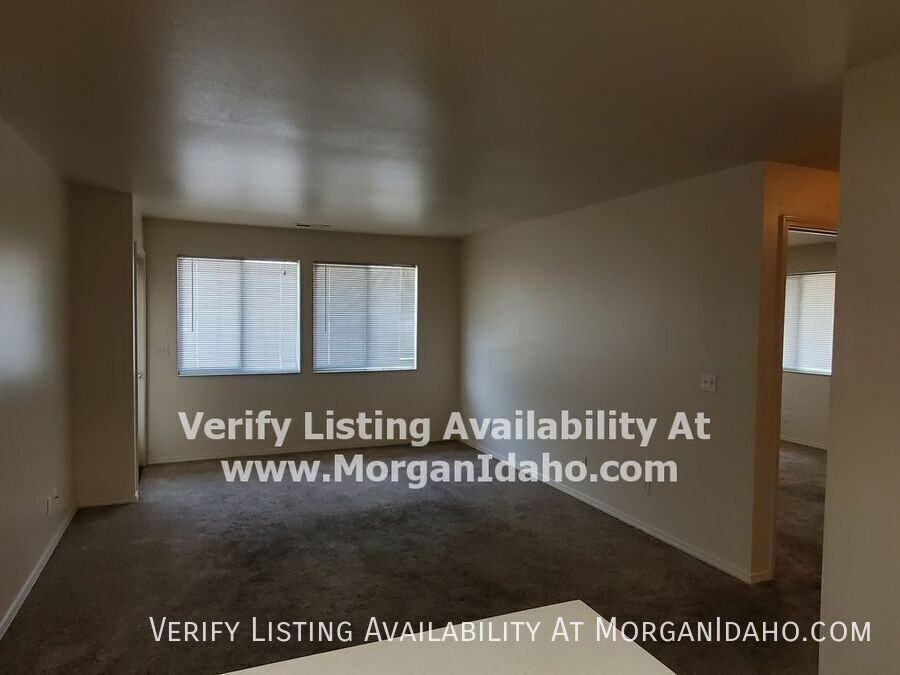 6723 W Overland Rd #101 - Photo 4 of 8