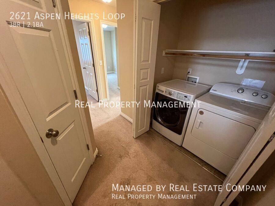 2621 Aspen Heights Loop - Photo 3 of 20