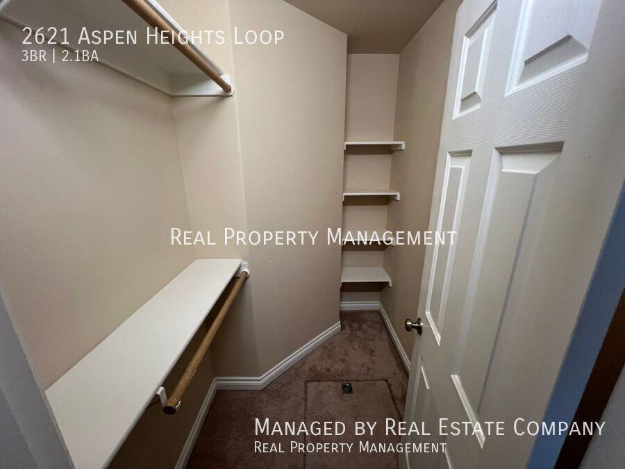 2621 Aspen Heights Loop - Photo 5 of 20
