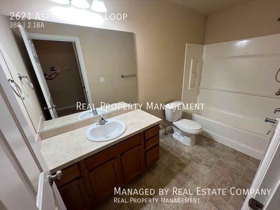 2621 Aspen Heights Loop - Photo 6 of 20