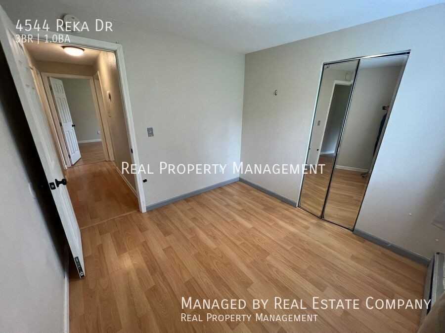 4544 Reka Dr - Photo 7 of 11