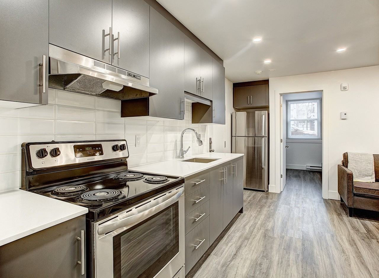 2077 Boulevard De Maisonneuve Ouest - Photo 6 of 12