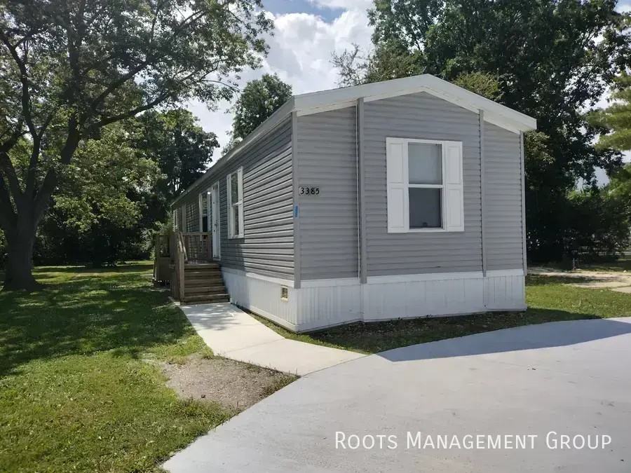 3385 Mark Meadow Dr - Photo 2 of 9