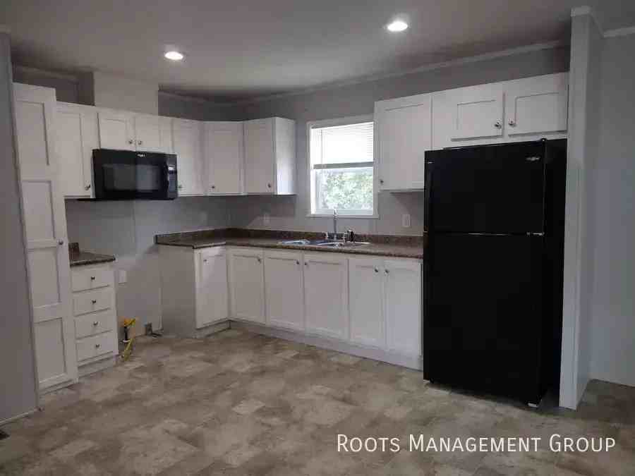 3385 Mark Meadow Dr - Photo 4 of 9