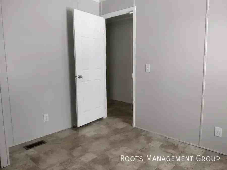 3385 Mark Meadow Dr - Photo 7 of 9